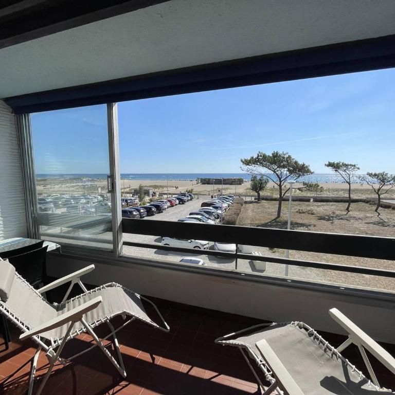 Saint-Cyprien : T2 confortable en bord de mer avec parking et animaux admis - FR-1-106-106 - Apartment - 2