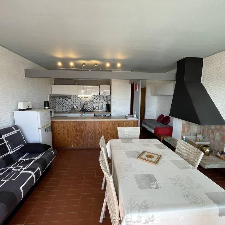 Saint-Cyprien : T2 confortable en bord de mer avec parking et animaux admis - FR-1-106-106 - Apartment - 21