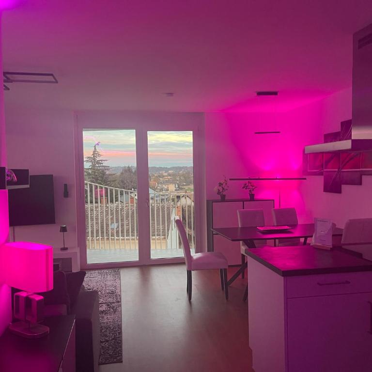 Luxusapartment mit 40 qm Terrasse, E-Parkplatz und Parkplatz - Apartment mit 2 Schlafzimmern und Terrasse - 55