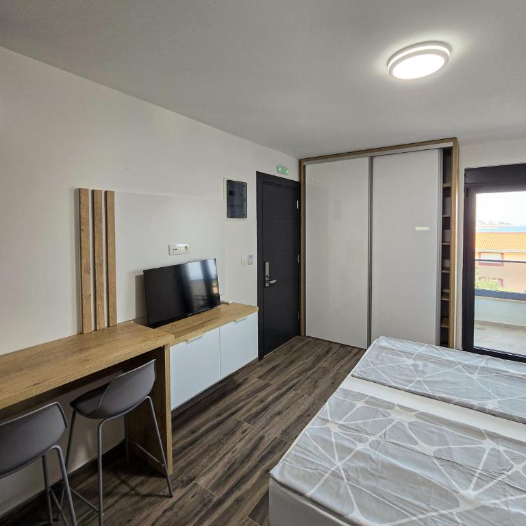 ND Apartments - Studio with Balcony - 10