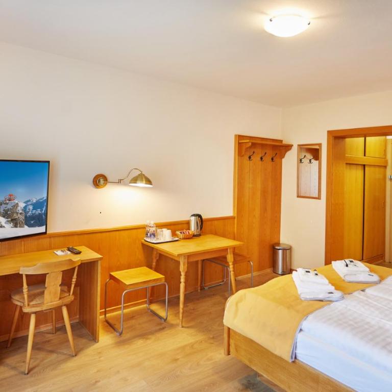 Residence AlpenHeart - Doppelzimmer mit Balkon - 1