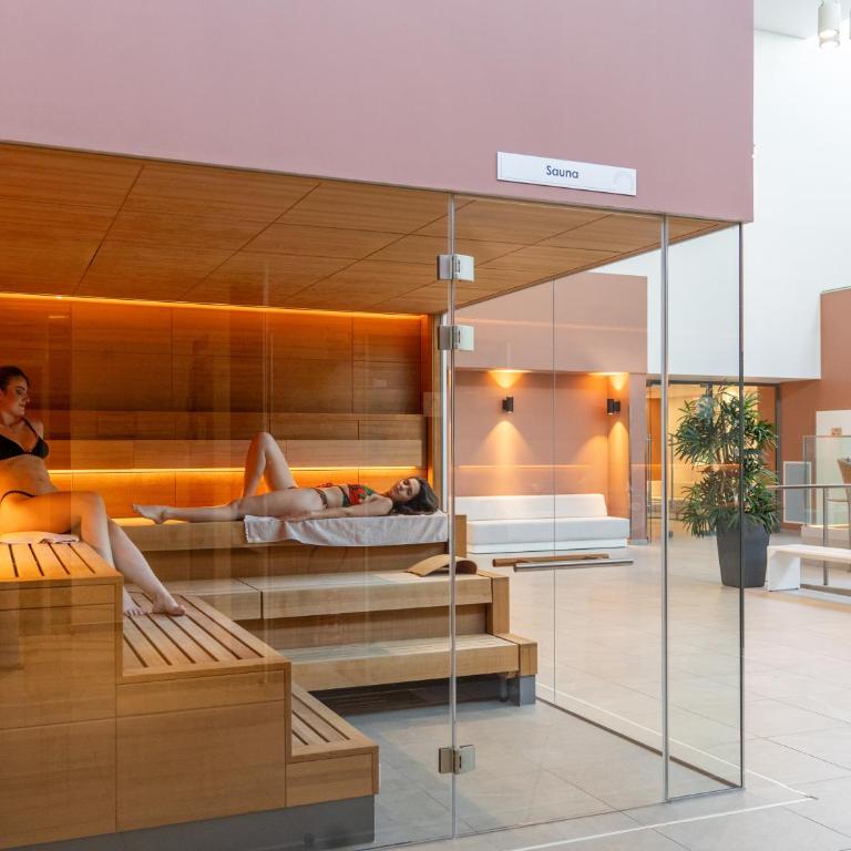 Hôtel Lyon Métropole & Spa - Chambre Studio - Accès Spa et Piscine Inclus - 4