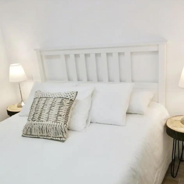 Moderno Loft a 2 minutos de la playa, en pleno centro histórico - Apartamento de 1 dormitorio - 2