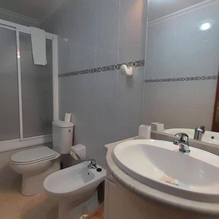 Apartment-Sleeps6-Parking-Terrace - Apartamento - 13
