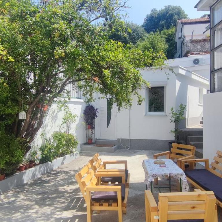 El Higo Apartments - Studio with Terrace - 7