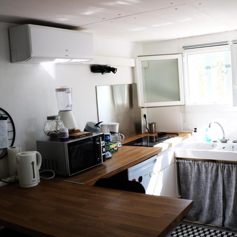 studio très près d'Arles et au calme - One-Bedroom Apartment - 6