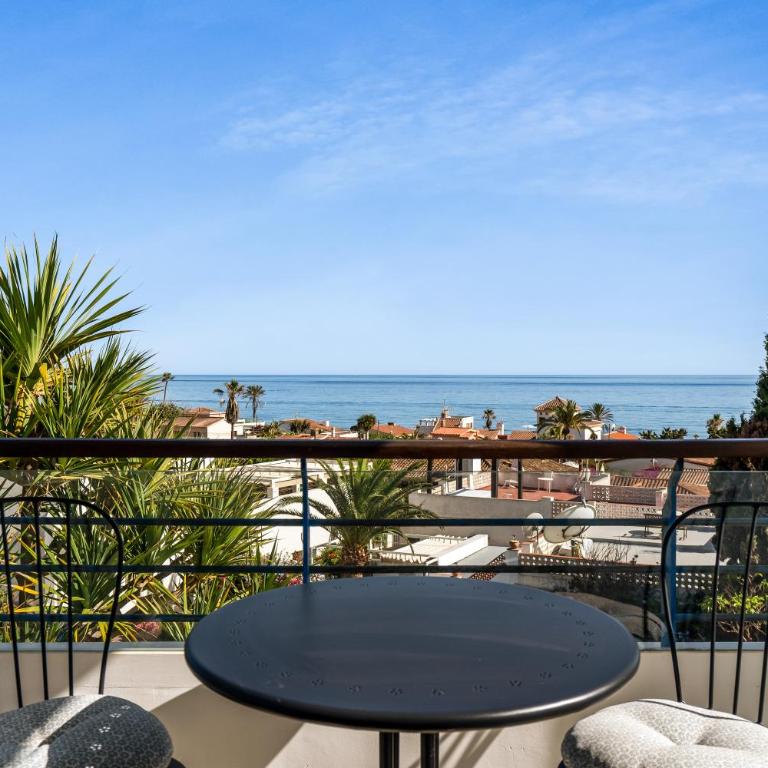 HERMOSA VILLA en MARBELLA,100 m playa, vistas al mar, piscina privada - Villa con piscina privada - 4