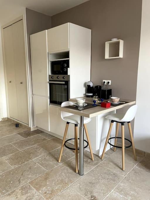 CONFORTABLE T2, PARKING PRIVE dans RESIDENCE SECURISEE - Appartement 1 Chambre - 19