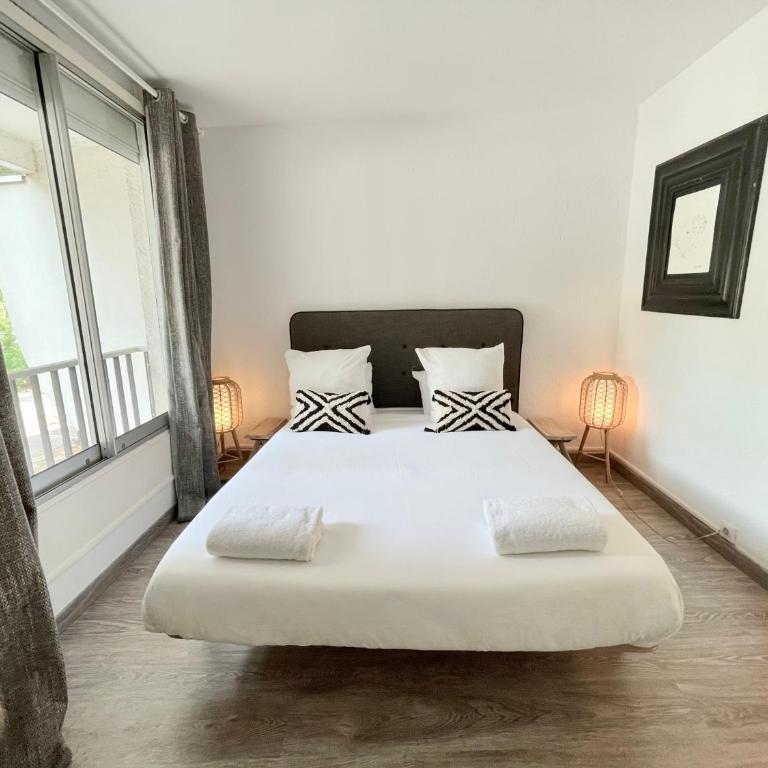 PGH N24 - Duplex sur le Port avec Parking Privé - Appartement 2 Chambres - 11