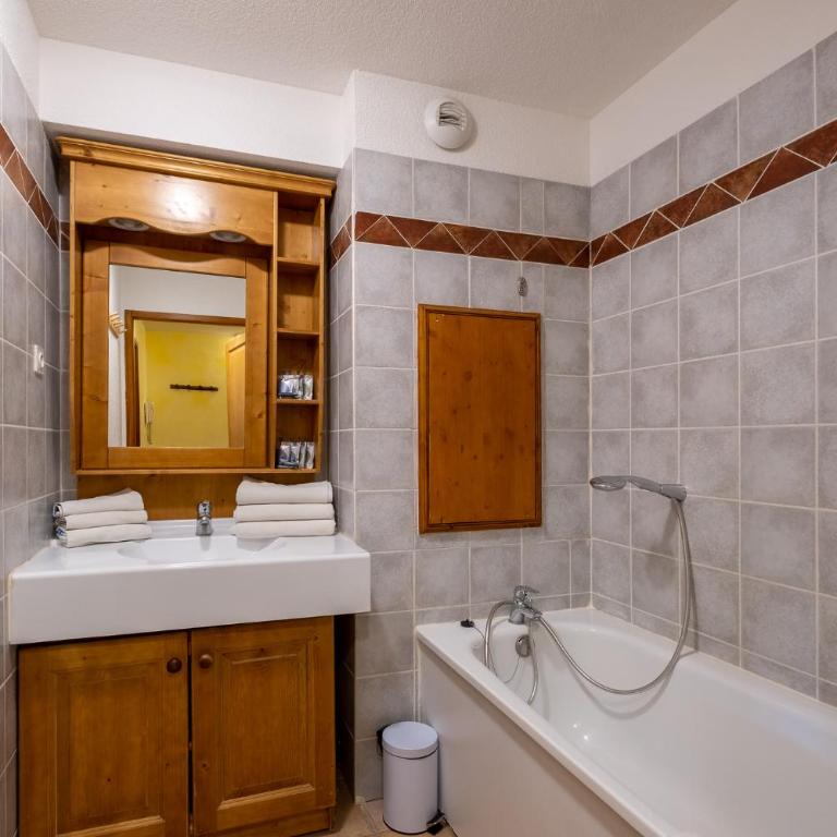 Résidence Les Balcons De Val Cenis Le Haut - Appartement 5 Pièces + Cabine - 12/14 Personnes - 7
