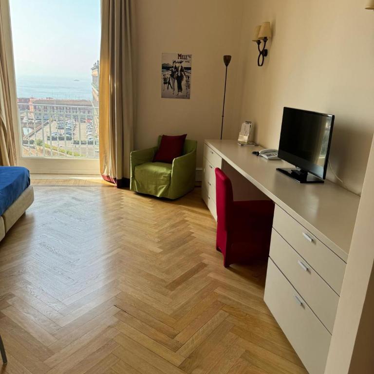 Residence gli Angioini srl - Monolocale con Vista Mare - 5