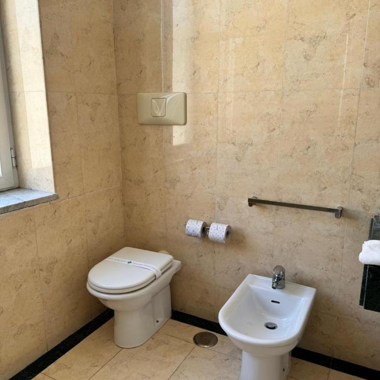Residence gli Angioini srl - Monolocale con Vista Mare - 8