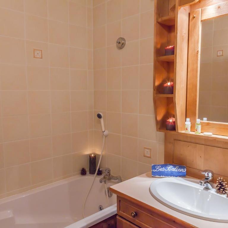 Résidence Les Balcons de Val Cenis Village - Appartement 3 Pièces + Cabine - 6/8 Personnes - 2