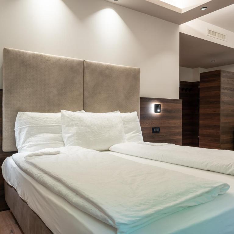 Hotel Ariston - Camera Matrimoniale Comfort - 12