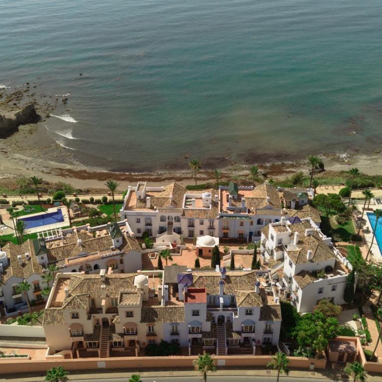 Apartment, with private terrace and in beachfront urbanization with heated pool, in Casares Costa - Apartamento de 2 dormitorios - 3