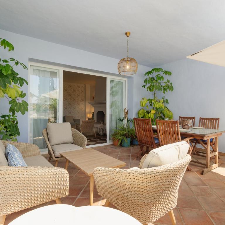 Apartment, with private terrace and in beachfront urbanization with heated pool, in Casares Costa - Apartamento de 2 dormitorios - 4