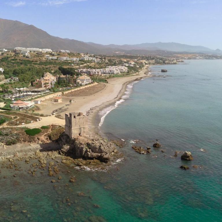 Apartment, with private terrace and in beachfront urbanization with heated pool, in Casares Costa - Apartamento de 2 dormitorios - 17