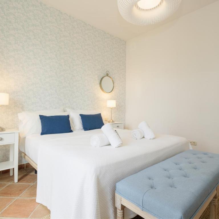 Apartment, with private terrace and in beachfront urbanization with heated pool, in Casares Costa - Apartamento de 2 dormitorios - 31
