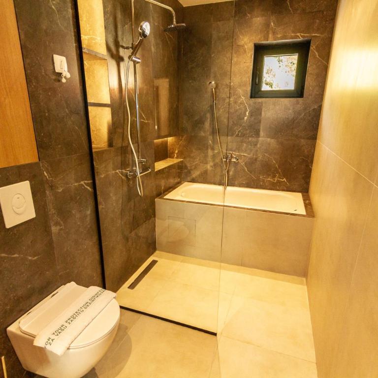 Hotel kingStone Budva - Penthaus Apartman - 8