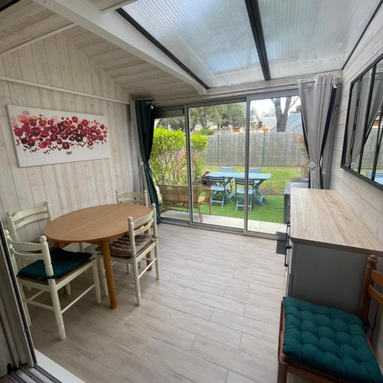 Appartement rez de jardin - Two-Bedroom Apartment - Oceanfront - 2