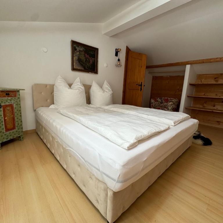 AU-4 Ferienwohnung - Apartment mit Gartenblick - 14