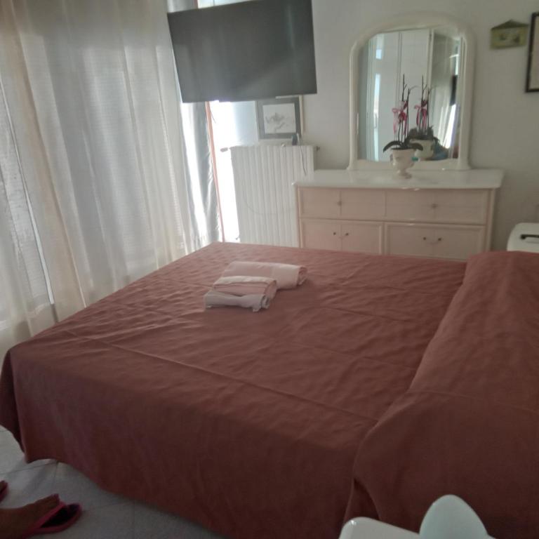 B&b G&D - Camera Matrimoniale con Bagno in Comune - 3