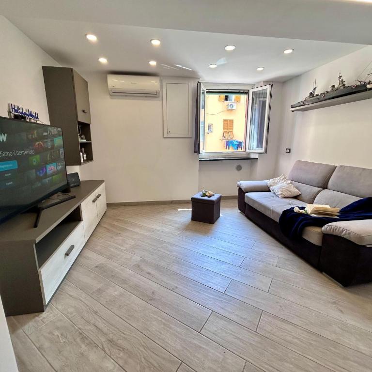 La Finestra sul Mare by Holiday World - One-Bedroom Apartment - 4