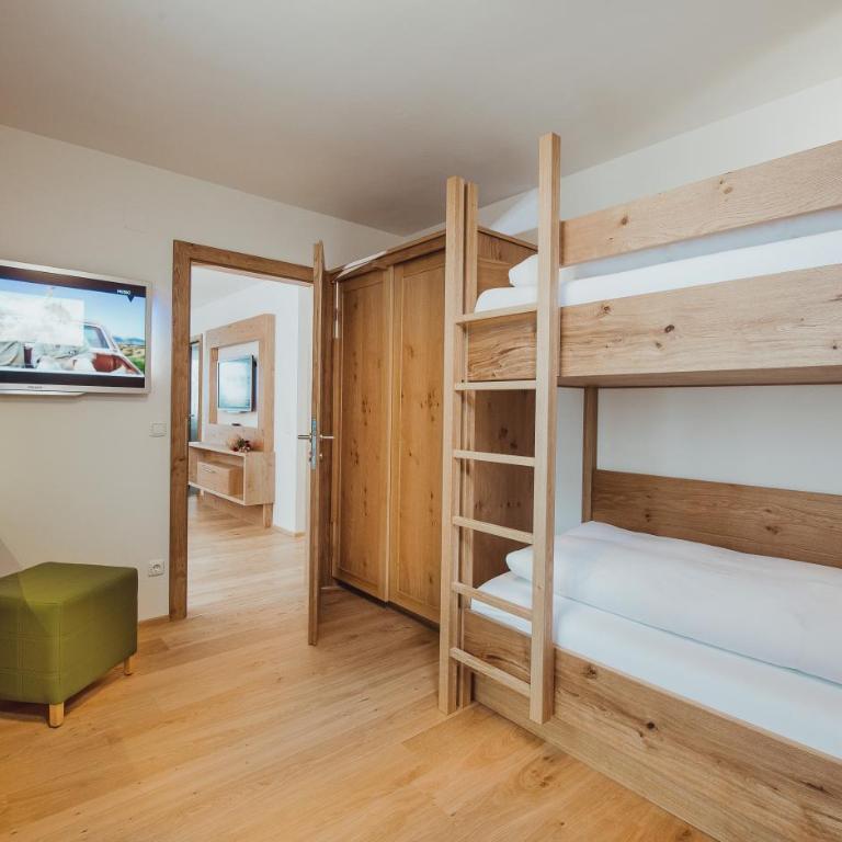 Appartements Amarella - Großes Apartment mit 2 Schlafzimmern und einem Balkon - 4