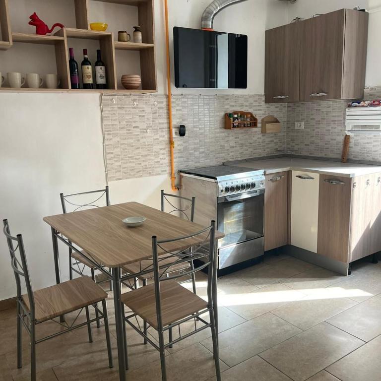 CASA ALICE A 2 PASSI DAL CENTRO 55 mt 2 - Appartamento con 1 Camera da Letto - 28