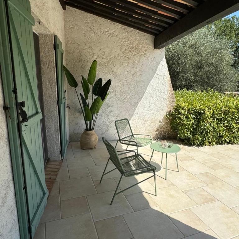 L'Oliveda - complètement climatisée, piscine, calme, proche commerce et lac, ski à 45min - Villa avec Piscine Privée - 10