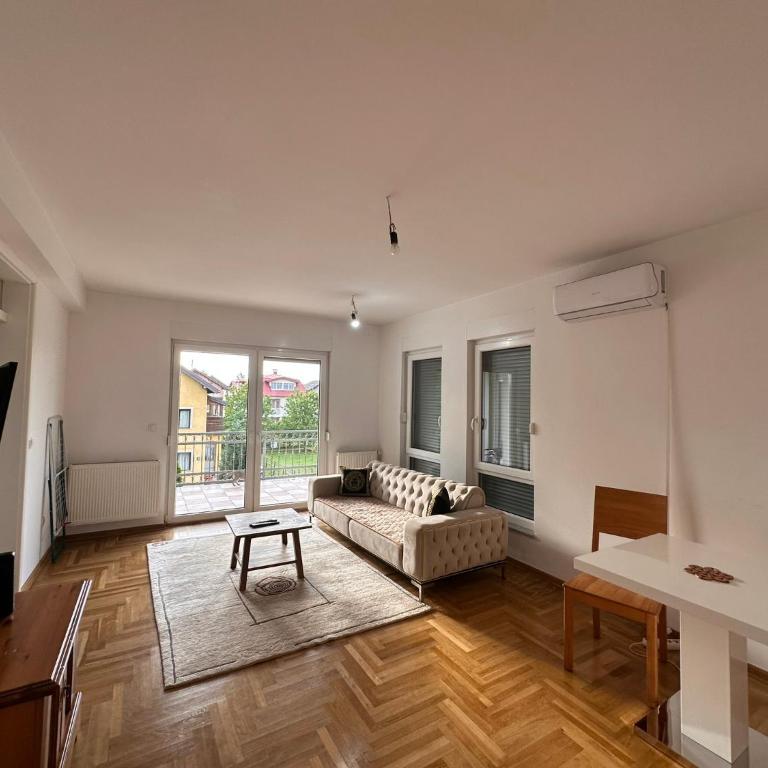 Apartment near airport II - Apartman sa 1 Spavaćom Sobom - 6