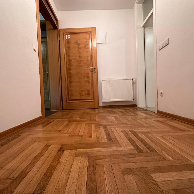 Apartment near airport II - One-Bedroom Apartment - 7