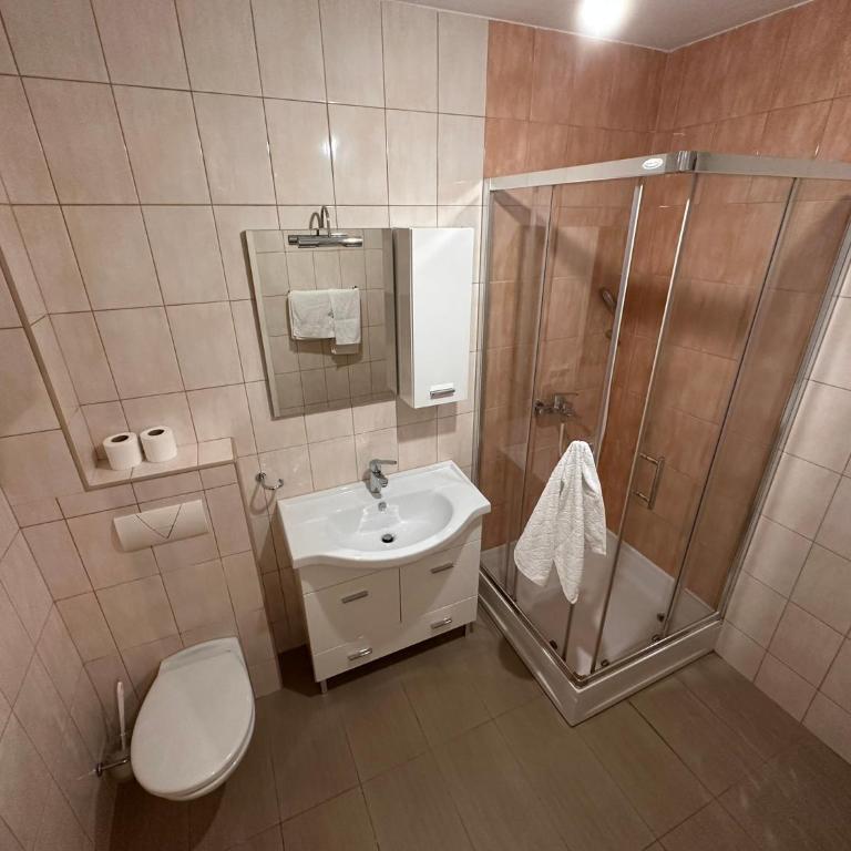 Apartment near airport II - One-Bedroom Apartment - 8
