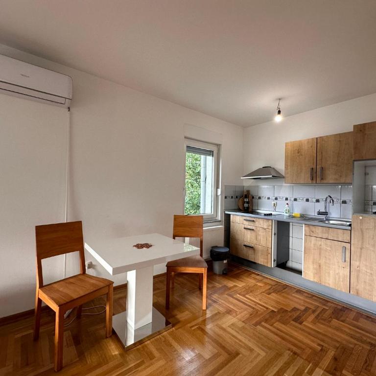 Apartment near airport II - One-Bedroom Apartment - 2