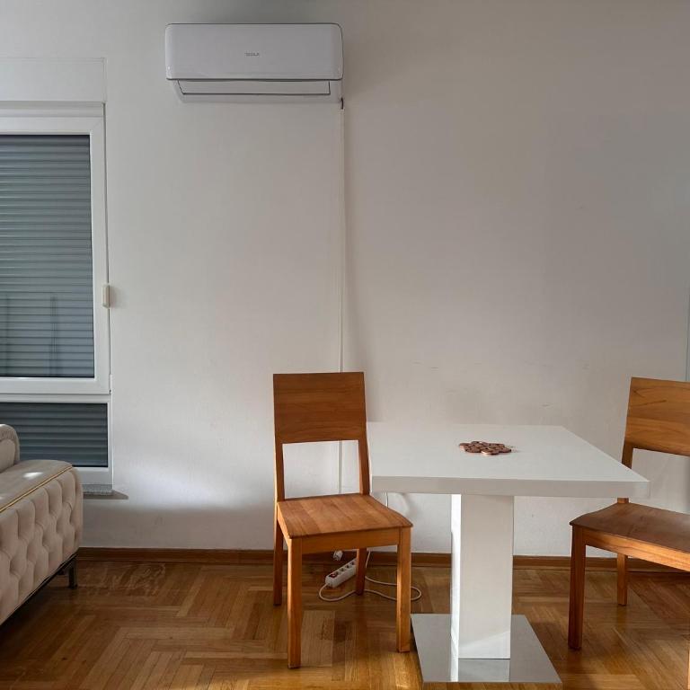 Apartment near airport II - One-Bedroom Apartment - 9