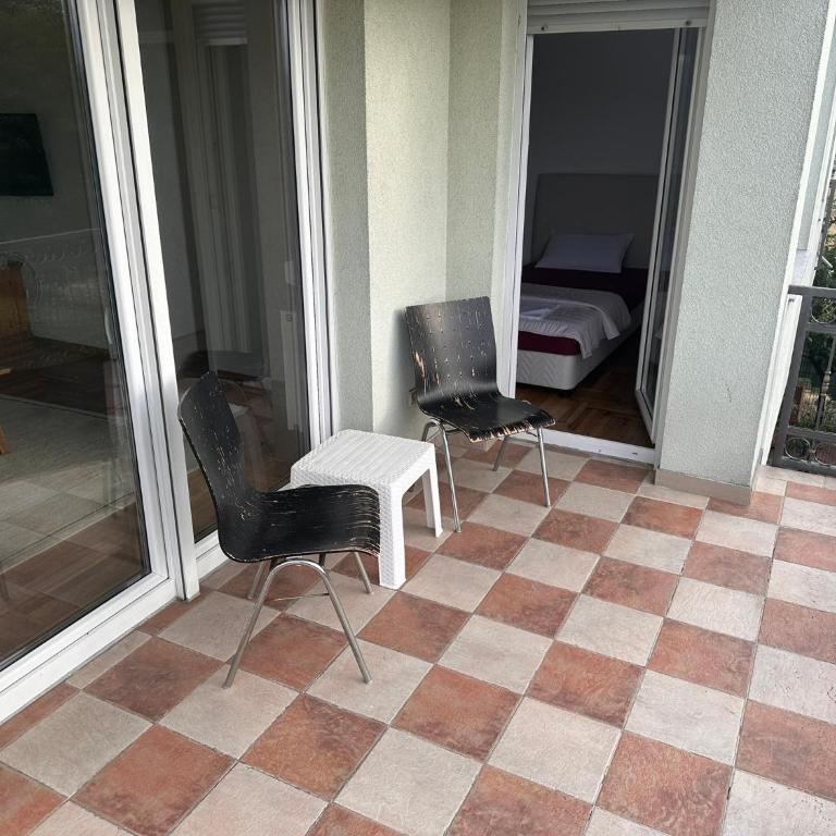 Apartment near airport II - One-Bedroom Apartment - 12