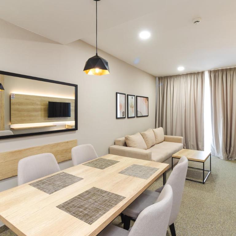 Lux Hotel M - Boutique Hotel & Restaurant - Duplex Quadruple Room - 5