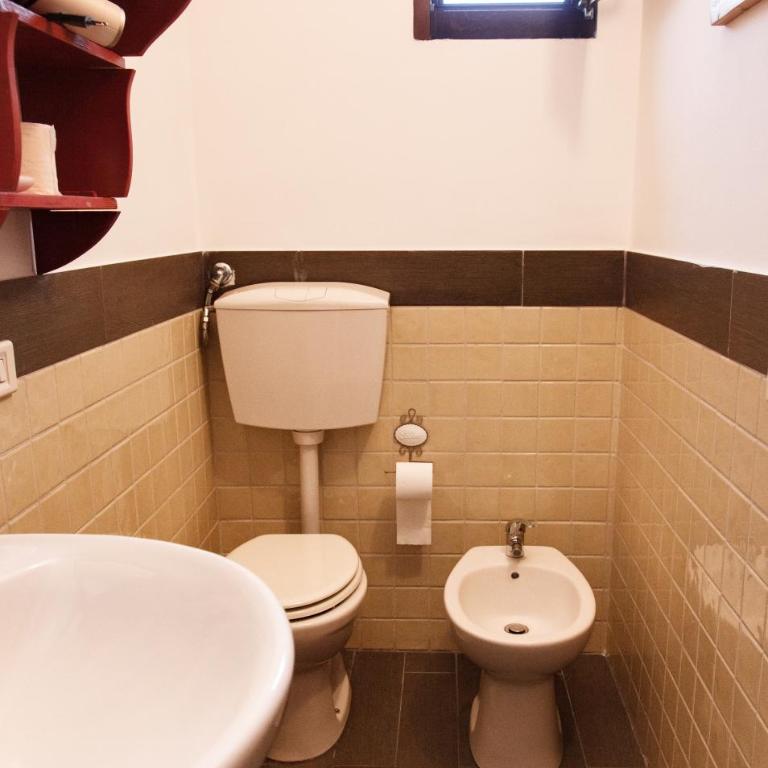 Villa Lina Bed&Breakfast - Double Room with Pool View - 10