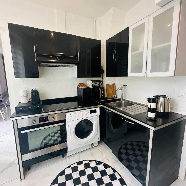 Appartement parisien - One-Bedroom Apartment - 2