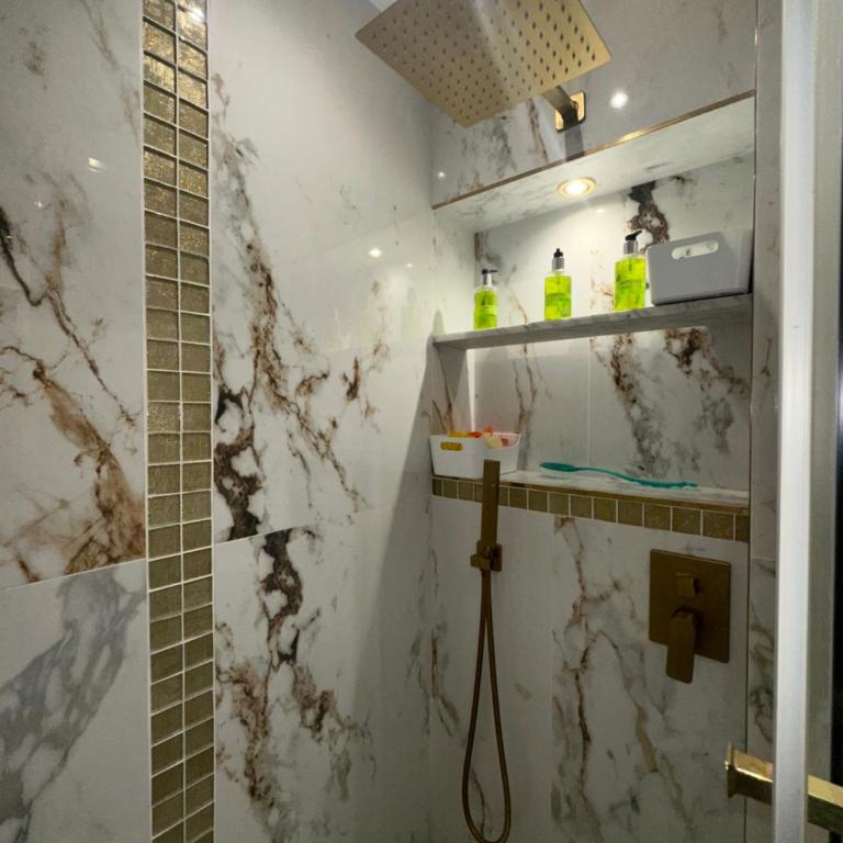 Appartement parisien - One-Bedroom Apartment - 5