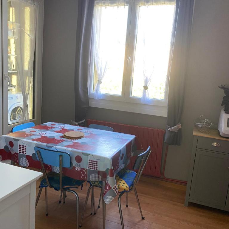 Appartement T3 dans résidence calme - Appartement 2 Chambres - 18