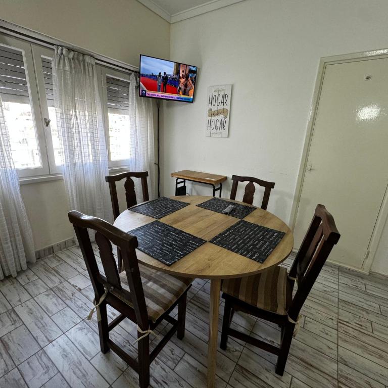 Departamento en la mejor ubicación de Mar del Plata a 50 metros del mar en zona Guemes y a dos cuadras del casino del mar ! - Apartamento de 2 dormitorios - 12