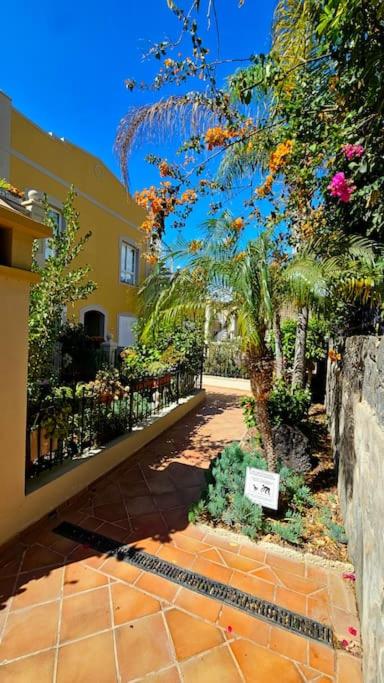 Sea view duplex private jacuzzi, garden, terras and shared pool - Apartamento de 2 dormitorios - 23
