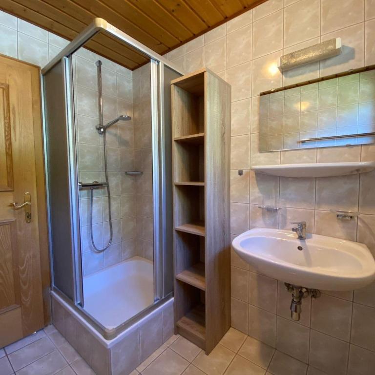 Obenfigerhof - Apartment mit 2 Schlafzimmern und Dusche - 13