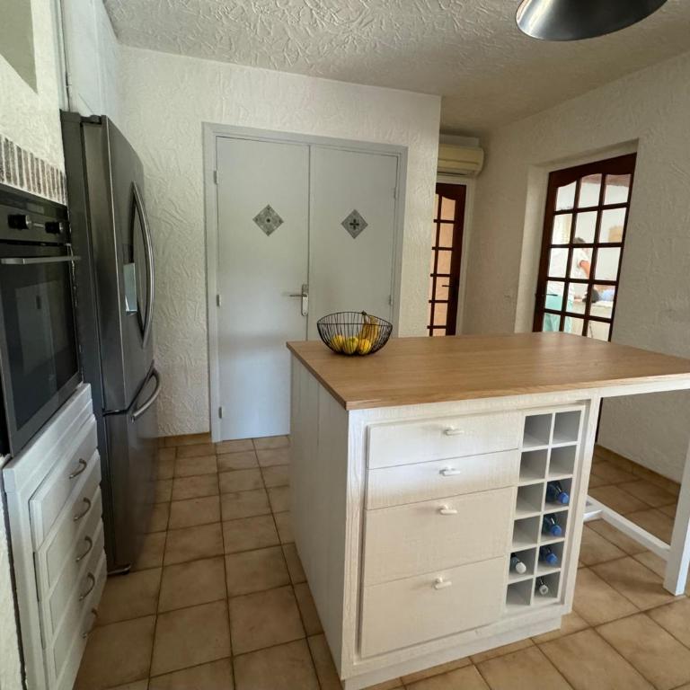 L'Oliveda - complètement climatisée, piscine, calme, proche commerce et lac, ski à 45min - Villa avec Piscine Privée - 23