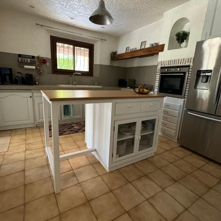 L'Oliveda - complètement climatisée, piscine, calme, proche commerce et lac, ski à 45min - Villa avec Piscine Privée - 22
