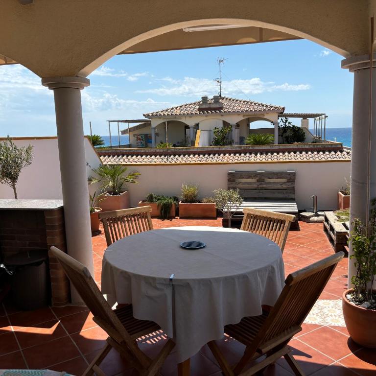 Cal SalMaré seafront apartment with rooftop terrace and pool - Apartamento de 2 dormitorios - 2