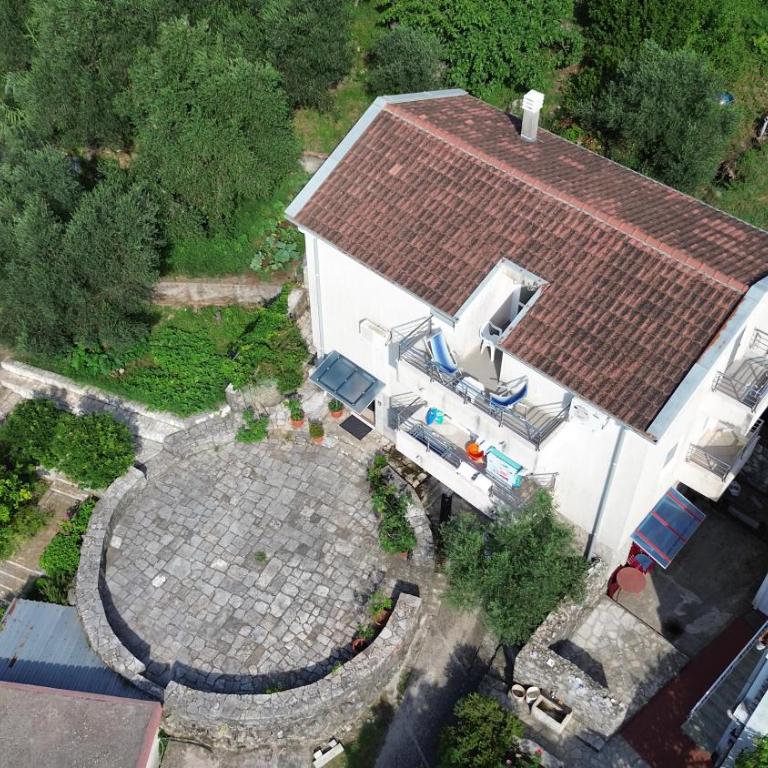 Stone Circle Apartments - Two-Bedroom Apartment - 3