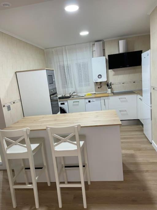 Apartamento en Oviedo con parking y wifi - Apartamento de 3 dormitorios - 23