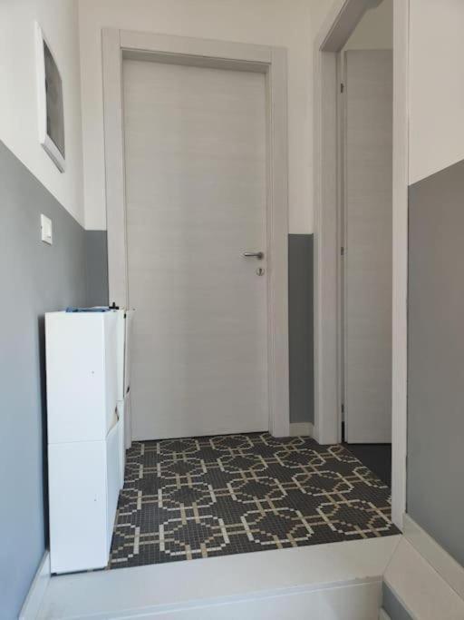Studio Flat Verona 1 - One-Bedroom Apartment - 5